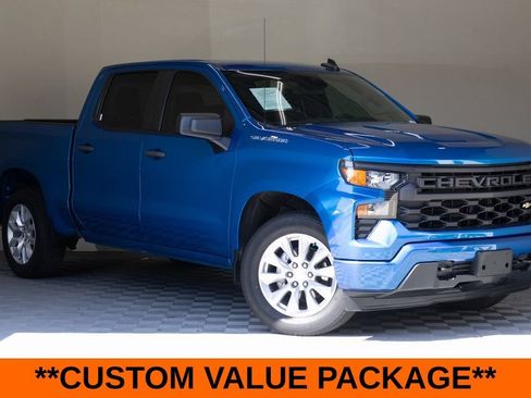 Used 2023 Chevrolet Silverado 1500 Custom RWD image 2