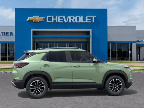 New 2026 Chevrolet TrailBlazer LT w/ Convenience Package FWD image 5