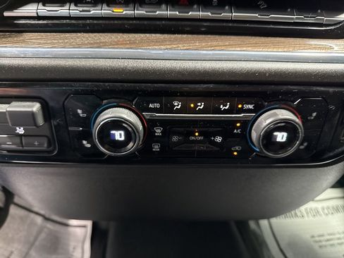 Used 2023 Chevrolet Silverado 1500 LT w/ Z71 Off-Road Package image 35