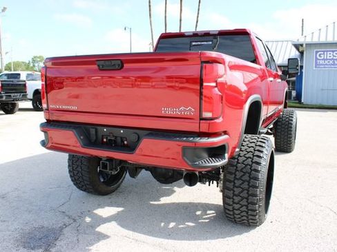 Used 2024 Chevrolet Silverado 2500 High Country w/ Technology Package AWD/4WD image 11