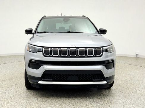 Used 2022 Jeep Compass Limited w/ Elite Group AWD/4WD image 2