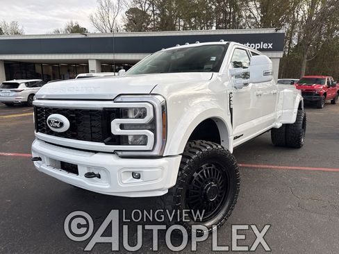 Used 2026 Ford F450 Lariat w/ FX4 Off-Road Package image 1