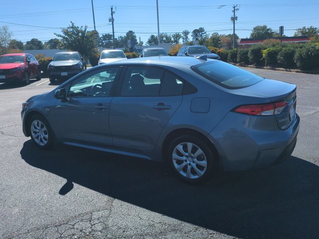 Used 2026 Toyota Corolla LE FWD image 6