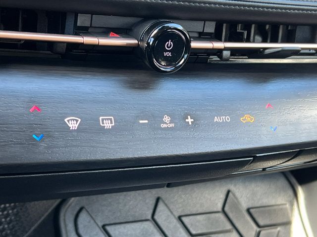 Used 2024 Nissan Ariya AWD image 26