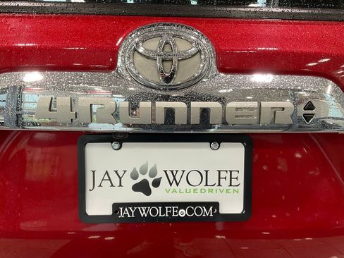 Certified 2022 Toyota 4Runner Limited AWD/4WD image 23