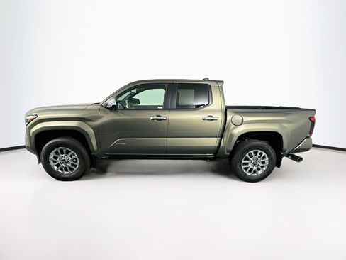 Used 2026 Toyota Tacoma Limited AWD/4WD image 4