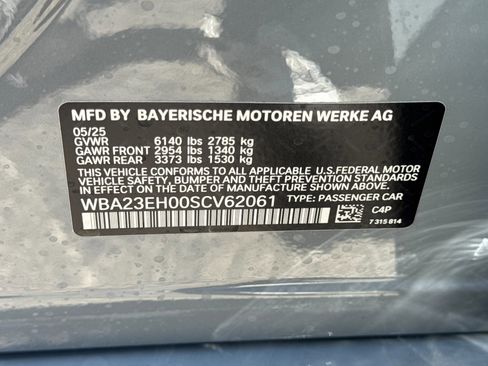 New 2025 BMW 740i image 19