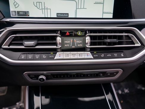 Used 2023 BMW X5 M50i w/ Executive Package image 33