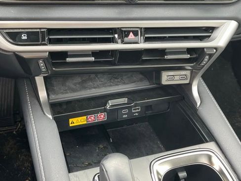 Used 2024 Lexus RX 450h AWD w/ Convenience Package image 28