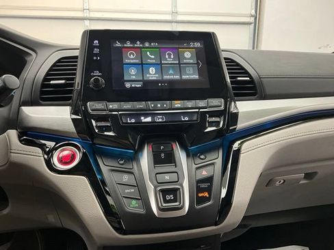 Used 2022 Honda Odyssey Touring image 11