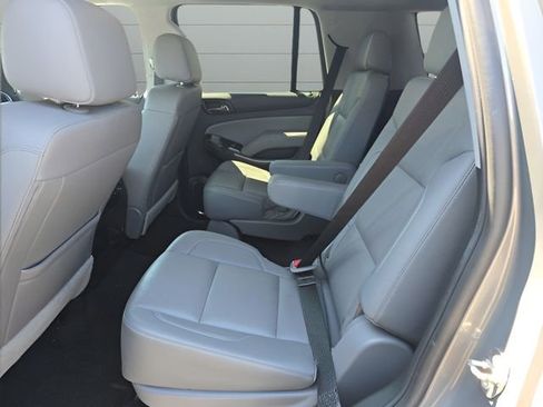 Used 2018 Chevrolet Tahoe LT w/ Luxury Package AWD/4WD image 10