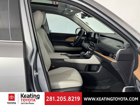 Certified 2026 Toyota Grand Highlander AWD image 23