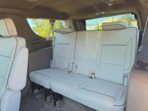 New 2026 GMC Yukon XL Denali w/ LPO, Floor Liner Package image 10