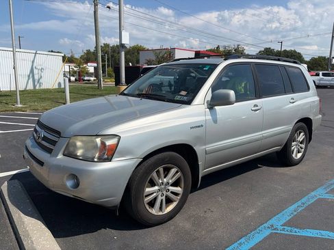 Used 2006 Toyota Highlander 4WD Hybrid w/ Pkg #1 image 1