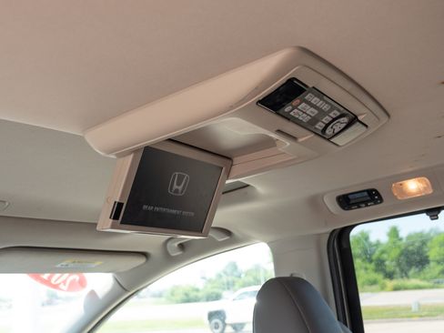 Used 2014 Honda Odyssey EX-L image 18