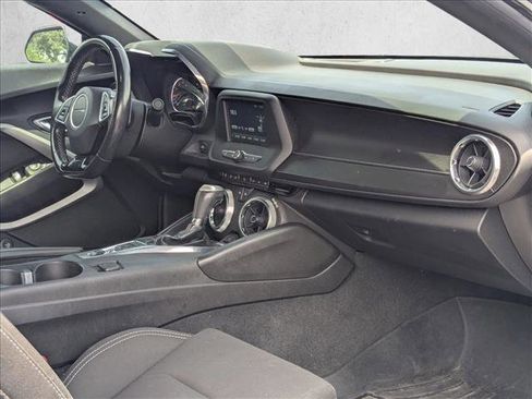 Used 2018 Chevrolet Camaro LT RWD image 13