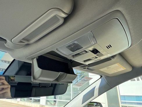 Used 2017 Toyota RAV4 Limited w/ Protection Package image 28