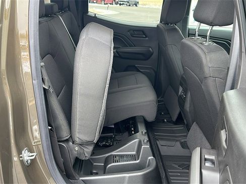 Used 2024 Chevrolet Colorado Trail Boss w/ Technology Package image 28