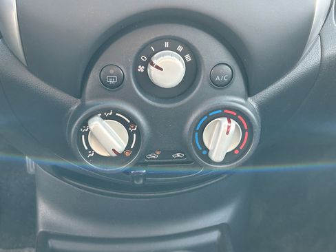 Used 2014 Nissan Versa Note SV w/ Convenience Package image 21