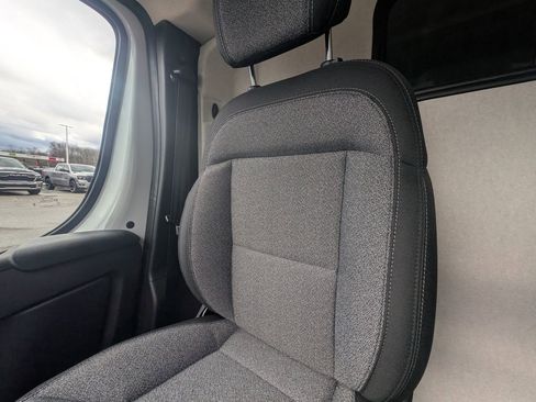 New 2026 RAM ProMaster 1500 w/ Quick Order Package 22G SLT image 15