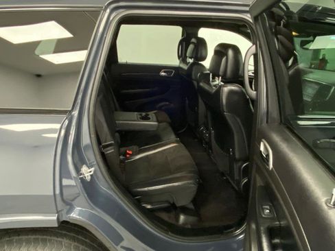 Used 2017 Jeep Grand Cherokee Altitude image 36