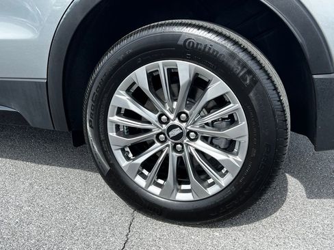 Certified 2024 Cadillac XT4 Premium Luxury w/ Cold Weather Package image 15