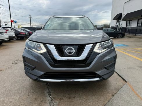 Used 2017 Nissan Rogue SV w/ Sun & Sound Touring Package AWD/4WD image 5
