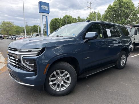 Used 2025 Chevrolet Tahoe LT AWD/4WD image 5