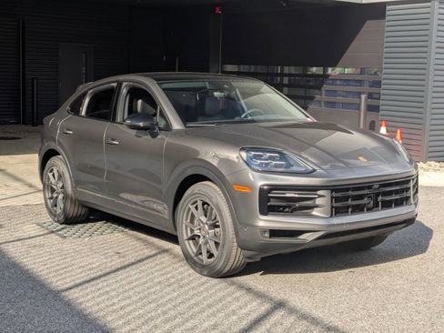 Used 2026 Porsche Cayenne Coupe AWD/4WD image 7