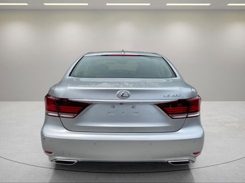 Used 2015 Lexus LS 460 w/ Comfort Package RWD image 4