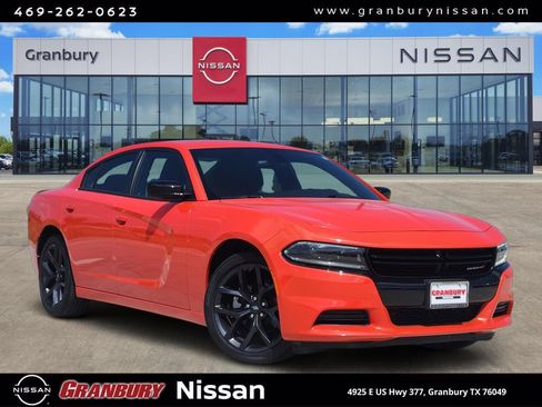 Used 2022 Dodge Charger SXT w/ Blacktop Package RWD image 1