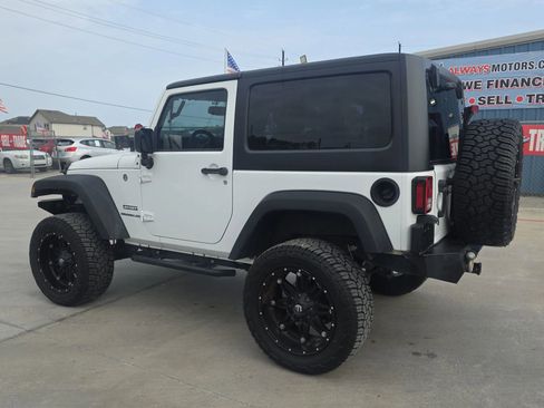 Used 2016 Jeep Wrangler Sport w/ Quick Order Package 24S AWD/4WD image 11
