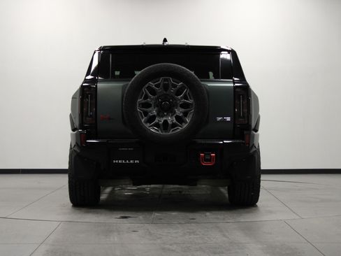 Used 2024 GMC Hummer EV 3X w/ LPO, Illumination Package image 5