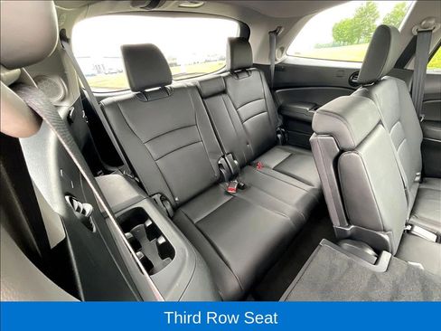 Used 2021 Honda Pilot Touring image 14