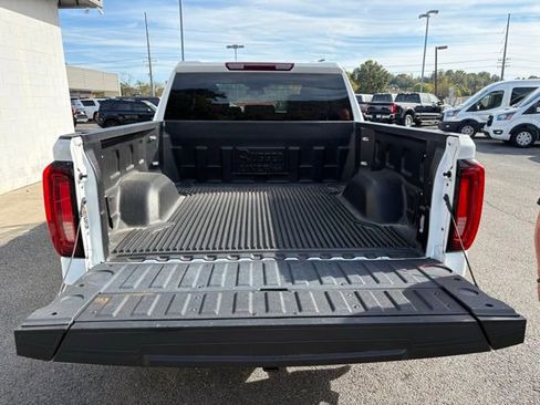 Used 2024 GMC Sierra 1500 SLT image 30