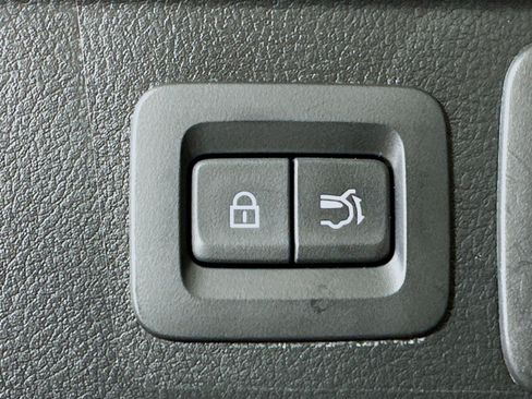 Used 2025 MAZDA CX-50 AWD 2.5 S w/ Premium Package image 28