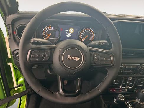 New 2025 Jeep Gladiator Rubicon w/ Safety Group image 9