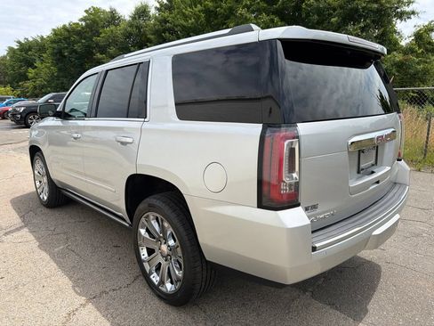Used 2020 GMC Yukon Denali AWD/4WD image 4
