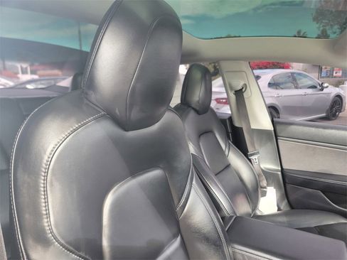 Used 2019 Tesla Model 3 Mid Range image 21