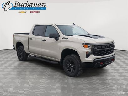 New 2026 Chevrolet Silverado 1500 Custom Trail Boss w/ LPO, Dark Essentials Package