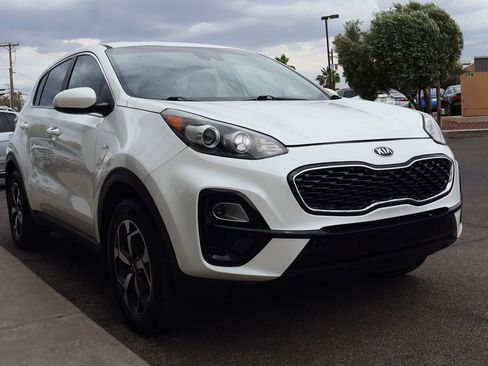 Used 2022 Kia Sportage LX image 18