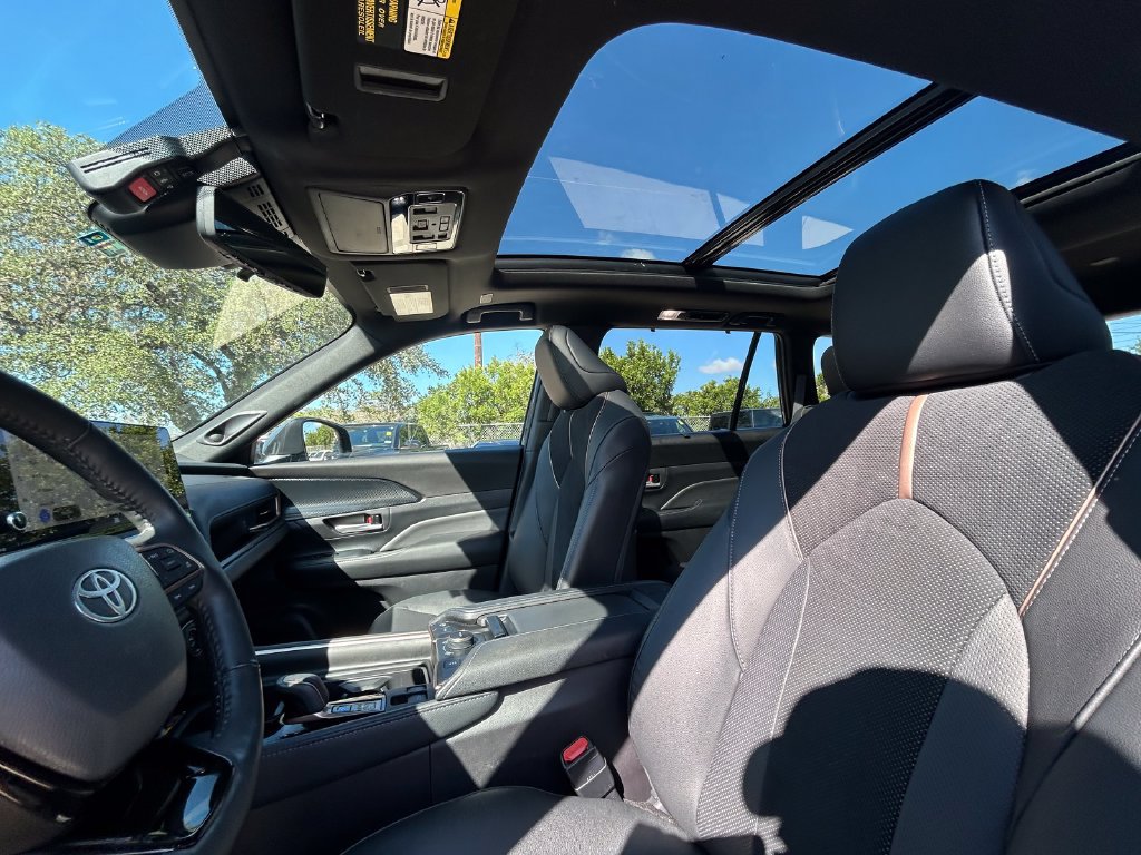 Certified 2025 Toyota Grand Highlander AWD Hybrid image 12