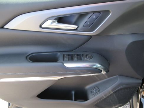 New 2026 Chevrolet Traverse LT w/ Midnight/Sport Edition FWD image 21
