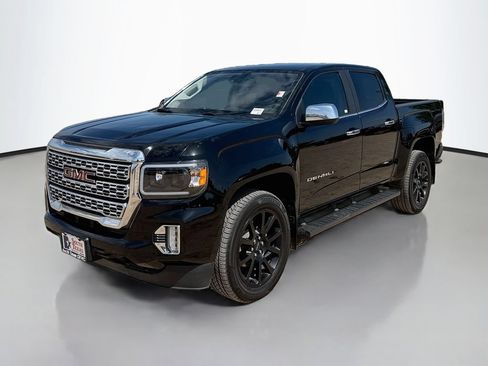 Used 2022 GMC Canyon Denali w/ Denali Black Edition Package AWD/4WD image 3