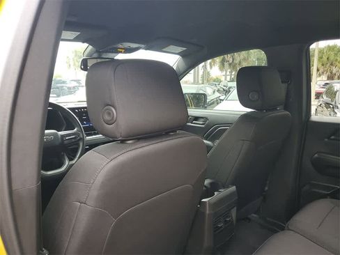 Used 2023 Chevrolet Colorado Trail Boss w/ Technology Package image 12