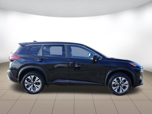 Used 2023 Nissan Rogue SV image 8
