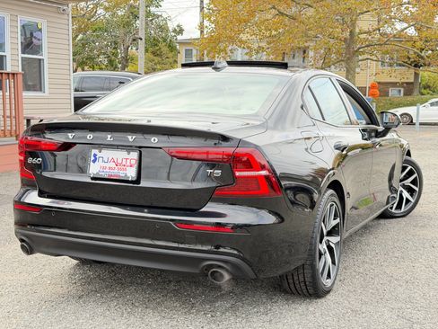 Used 2020 Volvo S60 T5 Momentum w/ Protection Package image 85