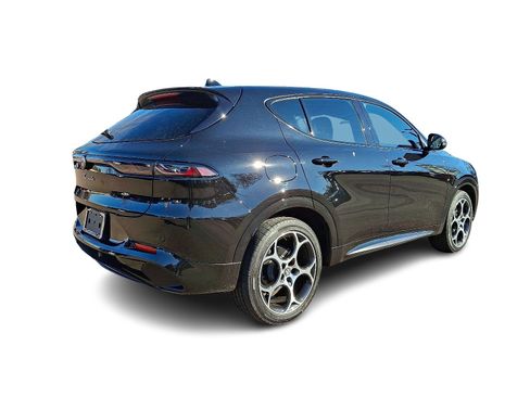 New 2025 Alfa Romeo Tonale w/ Premium Package image 4