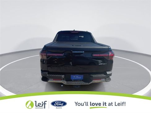 Used 2024 Hyundai Santa Cruz Limited image 10