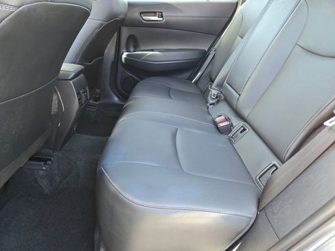 Used 2025 Toyota Corolla Cross XLE w/ Convenience Package AWD/4WD image 12